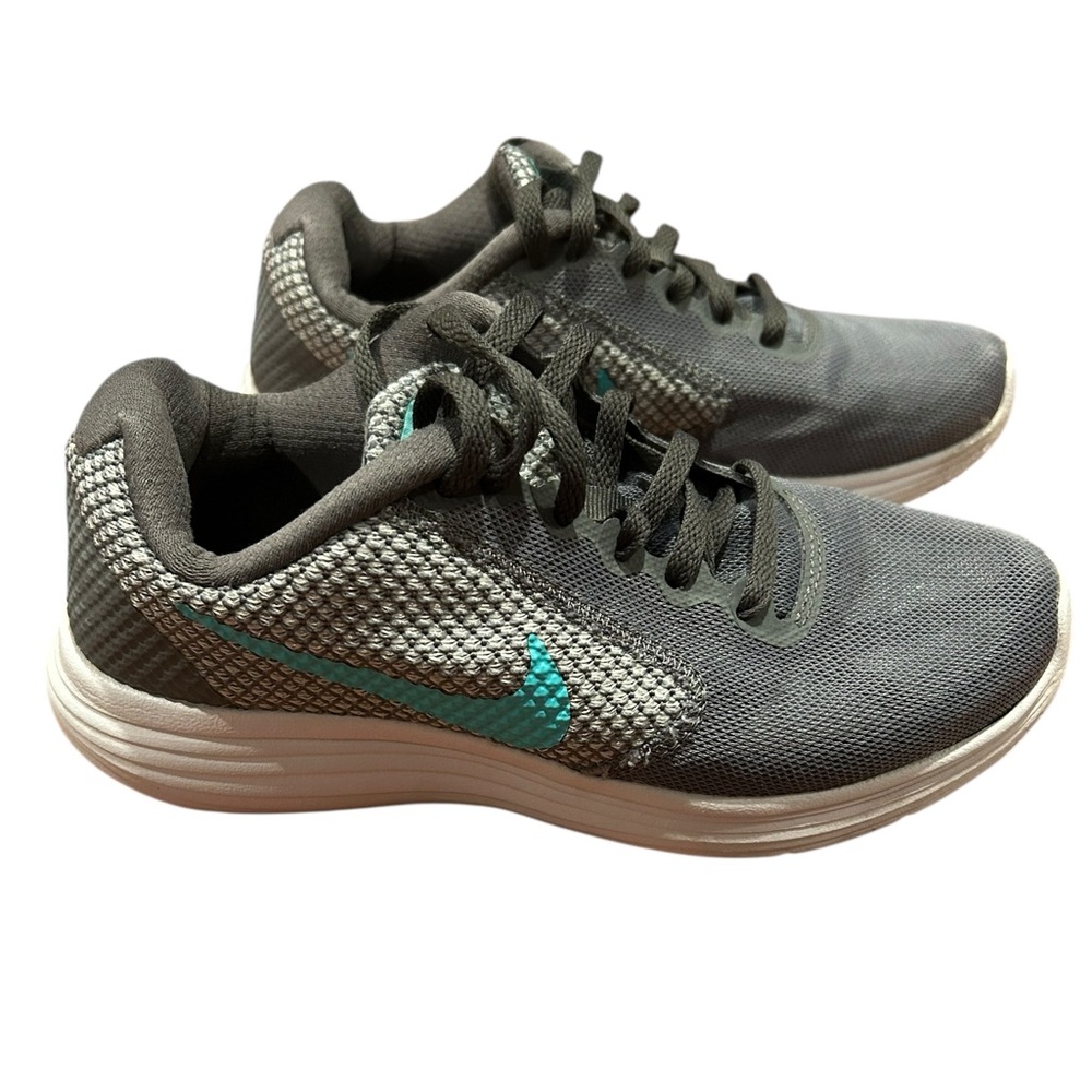 Nike Revolution 3 Womens Size 5 Gray Turquoise Sneakers Athletic Shoes